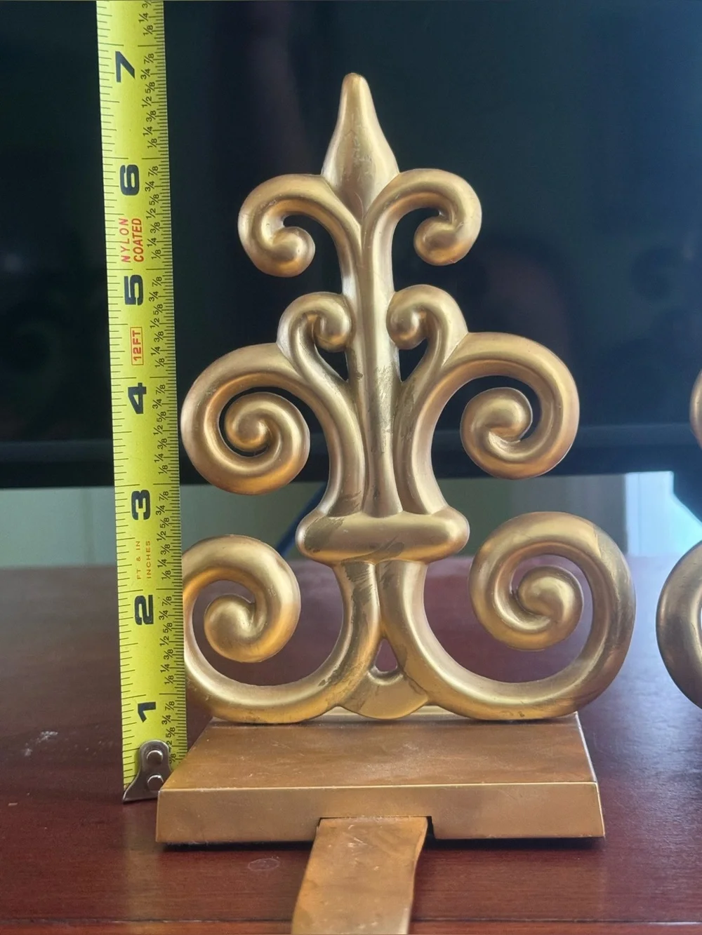 4 Beautiful Pier 1 Imports Gold Tone Stocking Hangers Ornate Feature Heavyweight